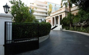 «Ο κ. Σαμαράς διολισθαίνει από τη γραφικότητα στη γελοιότητα»