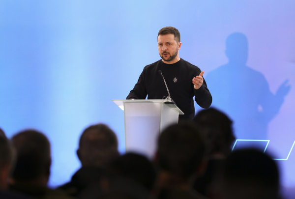 Ο Ζελένσκι ζητά πυραύλους και η Ευρώπη δεσμεύεται πως «θα στηρίζει για όσο χρειαστεί»