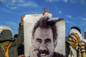 Γιατί βάζει τώρα τέλος στον ένοπλο αγώνα το PKK: Η επόμενη μέρα για τους Κούρδους της Τουρκίας