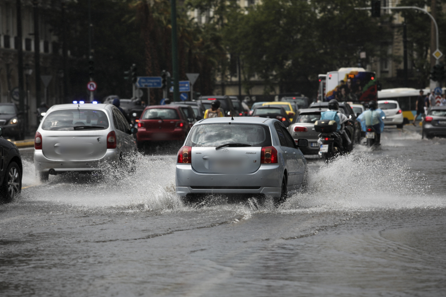 Έκτακτο Δελτίο Καιρού: Έρχεται ο «Μπάλλος» με επικίνδυνα καιρικά φαινόμενα, πού θα «χτυπήσει»