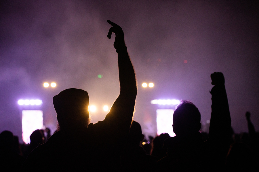 Έρευνα Eteron: GenZ και ραπ, μια σχέση αυθεντική όσο και αντιφατική