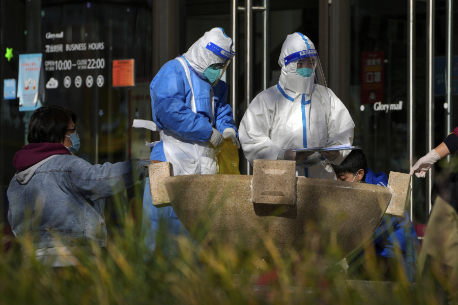 Με νέες αποχωρήσεις απειλείται ο ΠΟΥ - Κατηγορίες ότι πηγαίνει χέρι-χέρι με τις πολυεθνικές φαρμακοβιομηχανίες