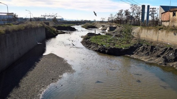 Δήμος Αμπελοκήπων-Μενεμένης: Ελλιπείς οι εργασίες στο ρέμα Δενδροποτάμου