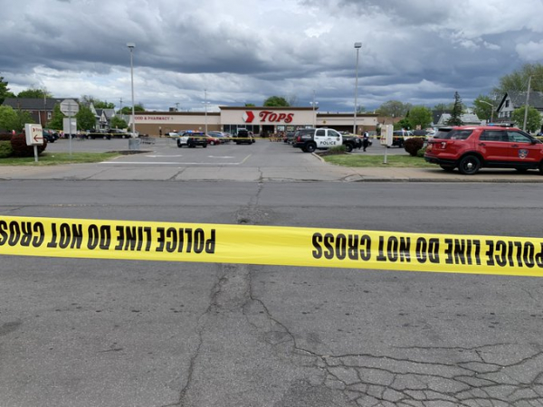 ΗΠΑ: Ρατσιστικά τα κίνητρα της επίθεσης ενόπλου στο Μπάφαλο με τους 10 νεκρούς