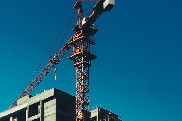 Η οικοδομή σε πτωτική τροχιά: Μείωση σχεδόν 25% στον όγκο στο πεντάμηνο 2025