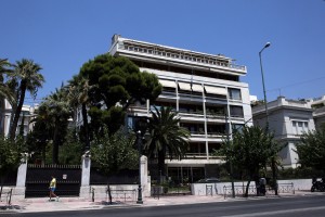 Εκδόθηκε η προκήρυξη για τους διευθυντές υπουργείων