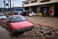 Μετρά πληγές ο Βόλος, «δεν είναι ώρα για κλάματα» λέει ο Μπέος, άρση της απαγόρευσης κυκλοφορίας