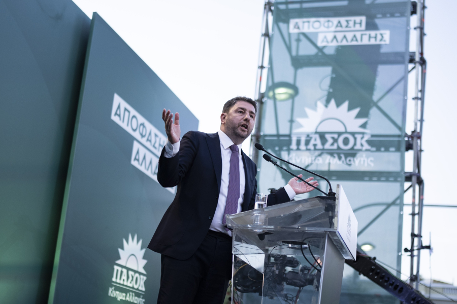 Δέκα προκλήσεις για το ΠΑΣΟΚ