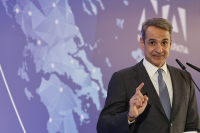 Μητσοτάκης: «Εθνική μας μνήμη οι φωτογραφίες των 200 στην Καισαριανή» - Η αναφορά στα μέτρα για τα social media των ανηλίκων