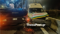 Πλατύκαμπος: Ασθενοφόρο έπεσε πάνω σε κλούβα των ΜΑΤ που είχε κλείσει την Eθνική (video)