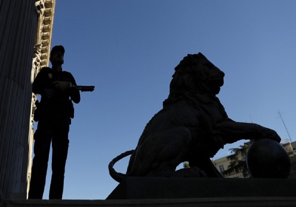 Καθηγητές πανεπιστημίου πουλούσαν «θαυματουργό» φάρμακο για τον καρκίνο