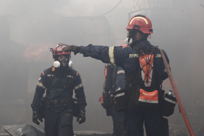Φωτιά στη Λαμία: Μεγάλη κινητοποίηση της πυροσβεστικής