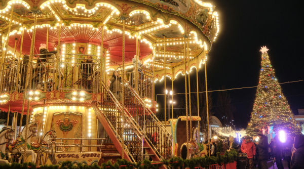 Σαββατοκύριακο χωρίς πορτοφόλι στη χριστουγεννιάτικη Αθήνα: Από Santa Run μέχρι δωρεάν βόλτες στα μουσεία