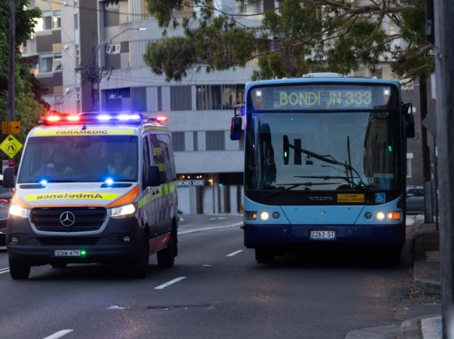 Αυστραλία: Δώδεκα νεκροί από πυροβολισμούς στην παραλία Μπόντι του Σίδνεϊ - Δεκάδες οι τραυματίες (Βίντεο)