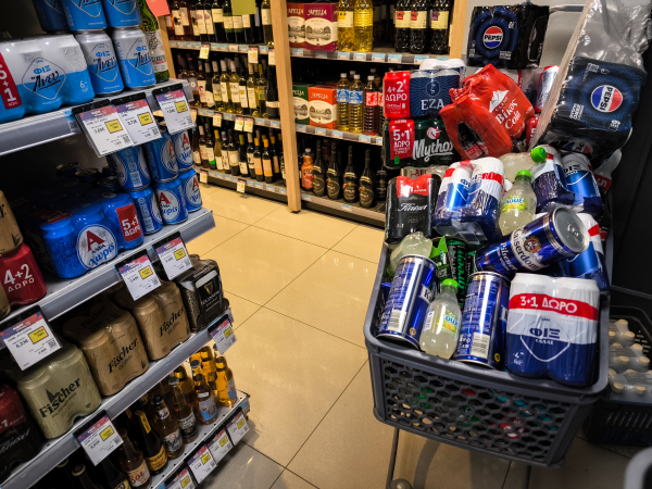 Ποια σούπερ μάρκετ είναι ανοιχτά σήμερα, την αργία της 28ης Οκτωβρίου