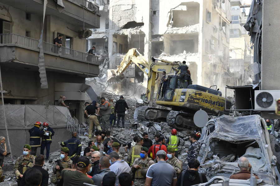 «Δεν είμαστε άνθρωποι;» - Οργή αμάχων στη Βηρυτό - Ποιος ήταν ο στόχος του Ισραήλ