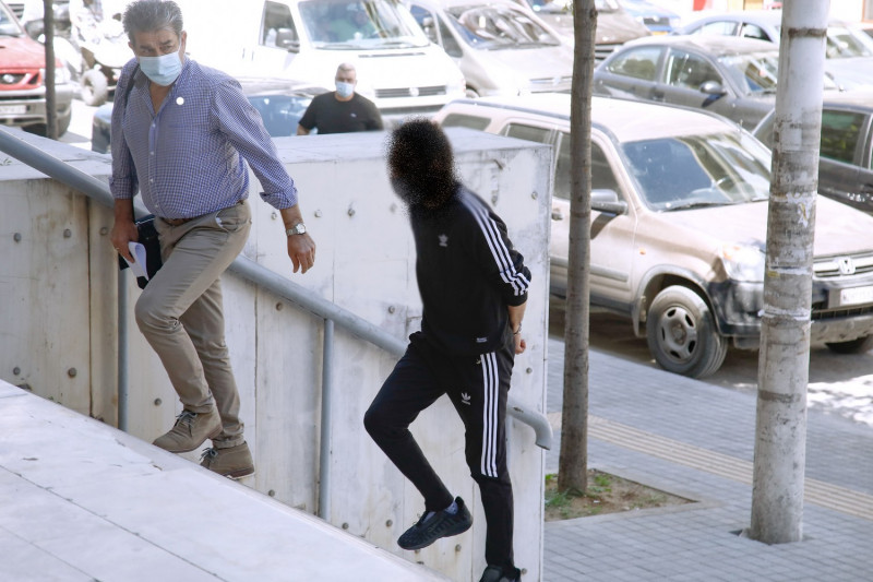 Θεσσαλονίκη: Στη φυλακή ο 47χρονος που κατηγορείται ότι βίαζε ανήλικη θετή κόρη του (βίντεο)