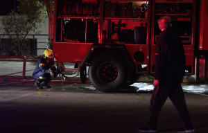 Φωτιά στου Ρέντη: Νεκρή μια ηλικιωμένη σε εγκαταλελειμμένο κτίριο