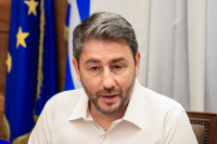 Νίκος Ανδρουλάκης: Θα παραστεί αύριο στην κηδεία της Λένας Σαμαρά