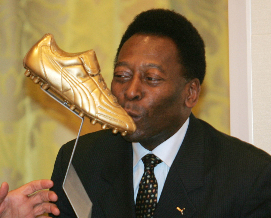 Πελέ: Παγκόσμια θλίψη για τον «βασιλιά» του ποδοσφαίρου -Από τη Δευτέρα σε λαϊκό προσκύνημα, την Τρίτη η κηδεία του