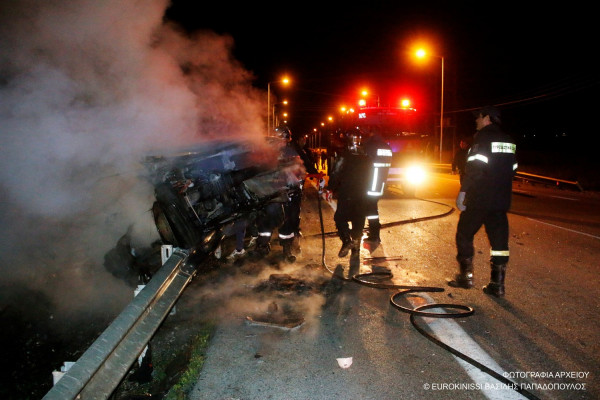 Σοβαρό τροχαίο με τρεις τραυματίες στην Κηφισίας (pic)