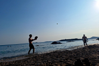 Δυσάρεστα νέα για τον καύσωνα: Νέα πρόγνωση για παράταση, «λίβας» σαρώνει τη χώρα - Live η πορεία του