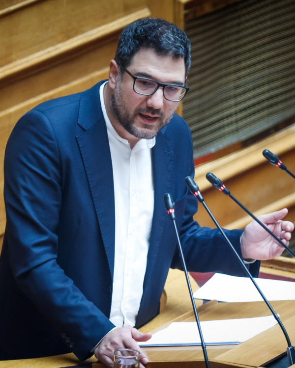 Ηλιόπουλος: Πρέπει να μπει τέλος στο καθεστώς λεηλασίας δημοσίων πόρων και αυταρχισμού