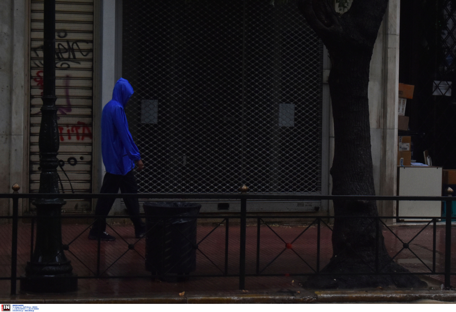 Άνοιξη μεσοβδόμαδα και... σκληρός χειμώνας το σαββατοκύριακο: Πότε θα έχουμε την απόλυτη ανατροπή στον καιρό