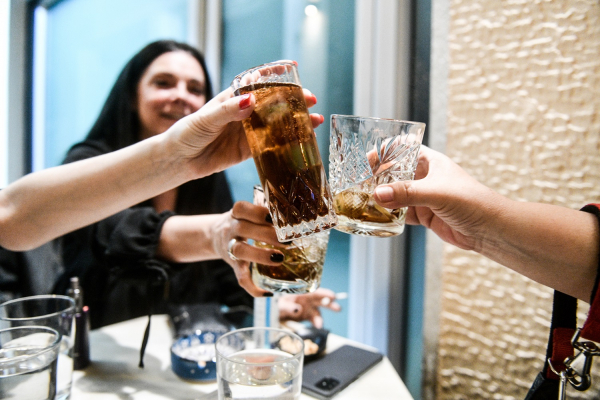 Έρχονται ανακοινώσεις για μουσική και απαγόρευση κυκλοφορίας, γάμοι με... περισσότερους καλεσμένους