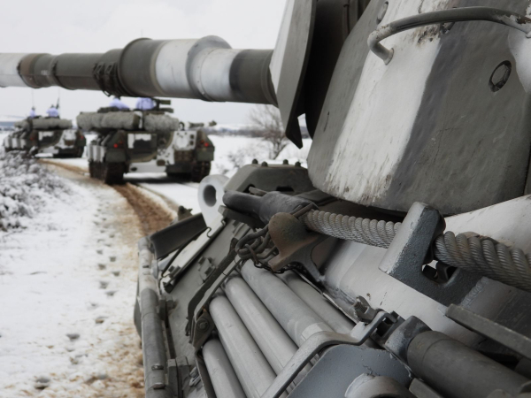 Κατακόρυφη αύξηση των στρατιωτικών δαπανών