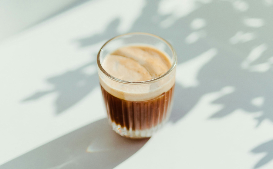 Πόσους καφέδες κάνει να πίνουμε την ημέρα