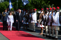 «Ημιτελής» η συζήτηση Σακελλαροπούλου-Σταϊνμάγερ. Γιατί άραγε;