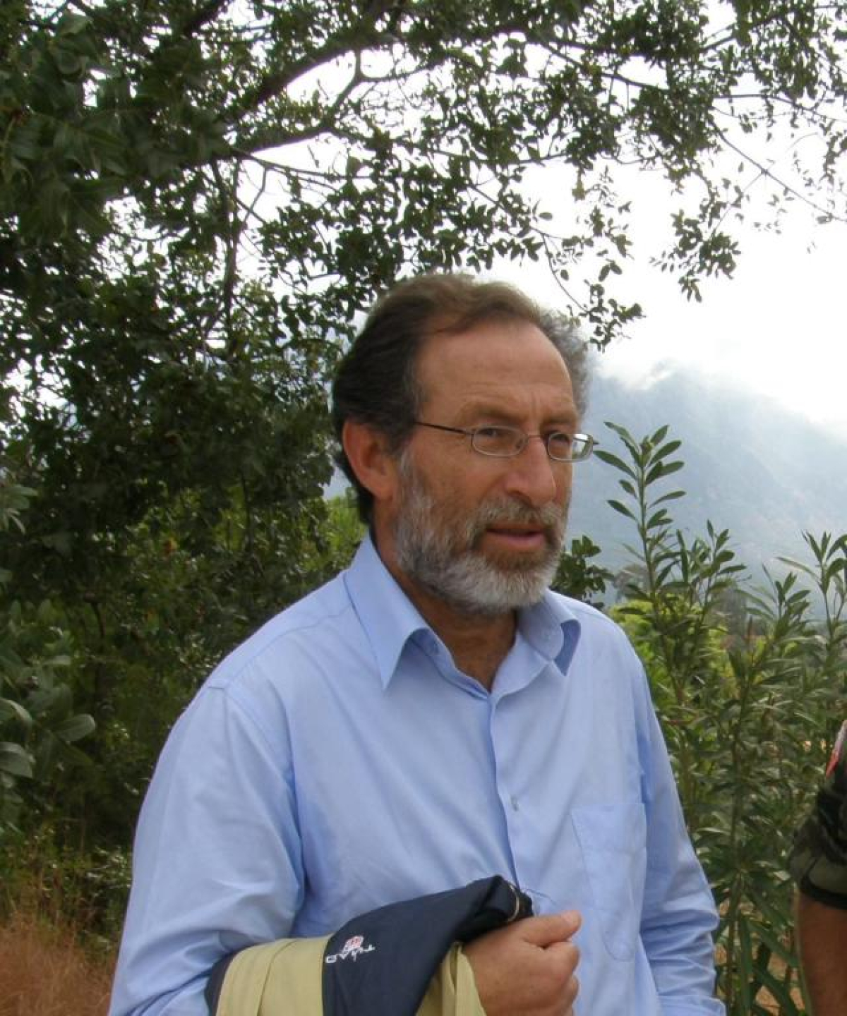 Θεόδωρος Πάσχος: Κινδυνεύει η πατρίς!!! - Dnews