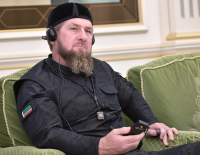Καντίροφ: Ο ηγέτης των Τσετσένων και προστατευόμενος του Πούτιν λέει ότι είναι στην Ουκρανία, «ναζί του Κιέβου θα σας βρούμε» (βίντεο)
