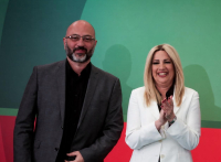 Σάκης Αρναούτογλου για Φώφη Γεννηματά: «Σ’ ευχαριστώ που πίστεψες σε μένα, μας λείπεις»