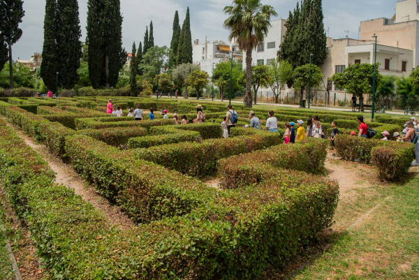 Εγκαίνια για δύο ανακατασκευασμένες παιδικές χαρές του Δήμου Αθηναίων