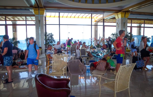 Κλιμάκιο από τη Βρετανία στη ρόδο