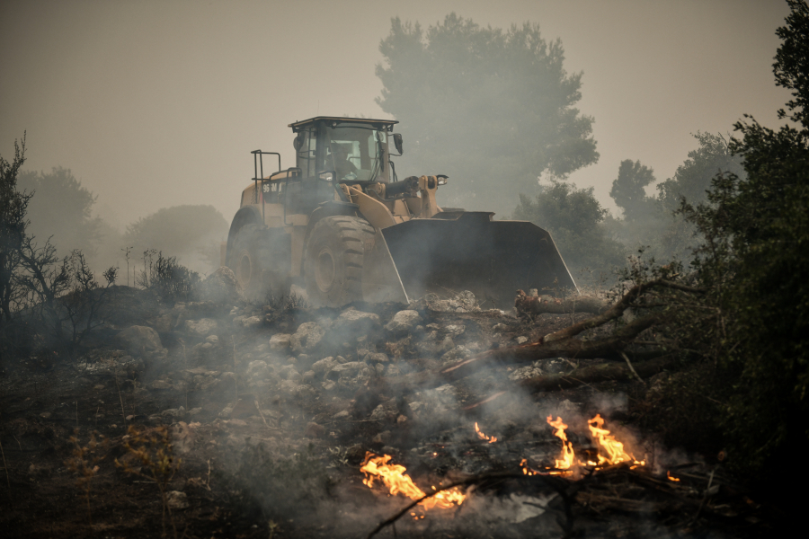 Φωτιές: «Το επιτελικό κράτος κατέρρευσε», λέει το ΚΙΝΑΛ και προτείνει οκτώ μέτρα για την επόμενη μέρα (βίντεο)