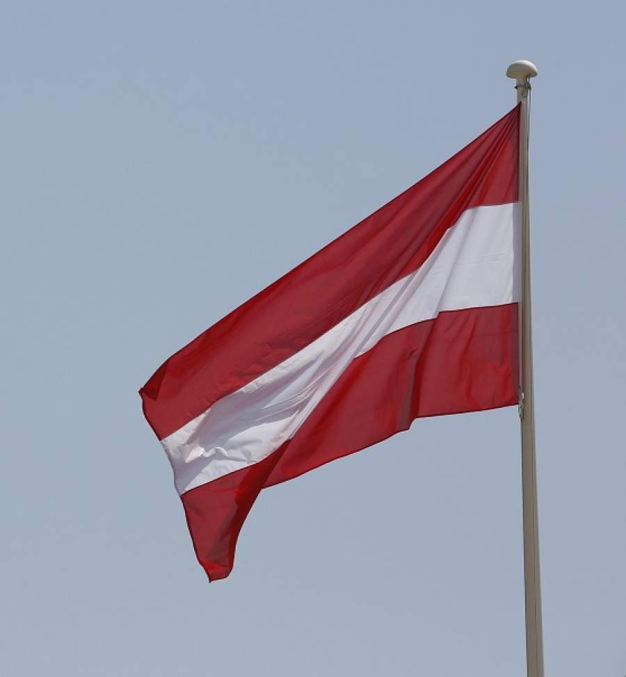 Αυστρία: Επανεκλογή Φαν ντερ Μπέλεν από τον πρώτο γύρο, καταποντίστηκαν οι ακροδεξιοί