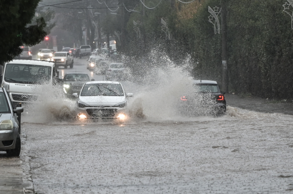 Κολυδάς για κακοκαιρία: Το επιχειρησιακό κενό στην Αττική που «φρενάρει» την μέγιστη δυνατή πρόγνωση
