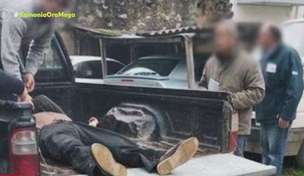 Τριτοκοσμικές εικόνες στην «Ελλάδα του 2022»: Μεταφέρουν ασθενείς με αγροτικά, ελλείψεις σε ΕΚΑΒ και προσωπικό (βίντεο)