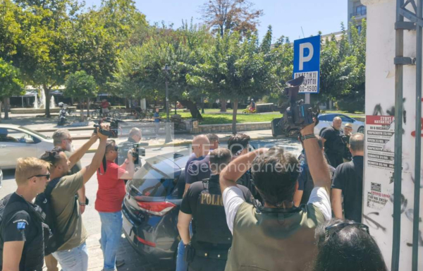 Γυναικοκτονία στον Βόλο: Δίωξη για ανθρωποκτονία από πρόθεση στον 40χρονο - Τι θα γίνει με τα παιδιά