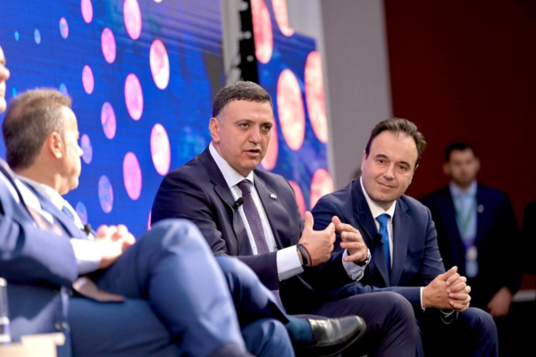 Κικίλιας: Δρομολογούνται στρατηγικές αμερικανικές επενδύσεις σε λιμάνια και ναυπηγεία