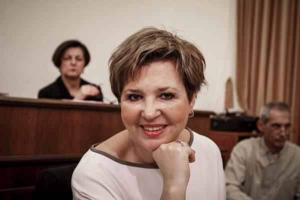 Γεροβασίλη: Ας ασχοληθούν με τις αποστάσεις Μητσοτάκη – Σαμαρά