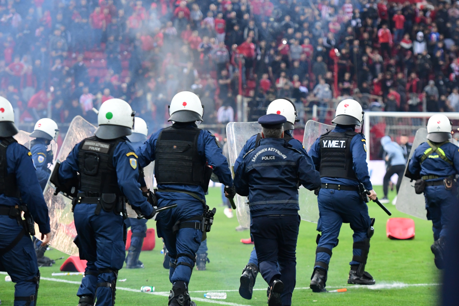 Χτύπησαν τον διαιτητή Νταβίντε Μάσα στα γεννητικά όργανα μετά τον αγώνα - Όσα αναφέρει το φύλλο αγώνα