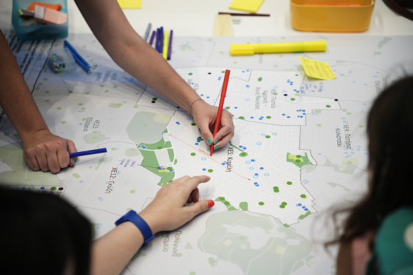 Δ. Αθηναίων: Η «Ανοιχτή Γειτονιά 15 λεπτών» επεκτείνεται σε όλες τις Δημοτικές Κοινότητες