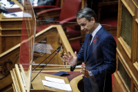 Επεισόδιο Μητσοτάκη – Πολάκη στη Βουλή: Αποπέμψτε τον από την ΚΟ του ΣΥΡΙΖΑ και μετά μιλάμε (βίντεο)