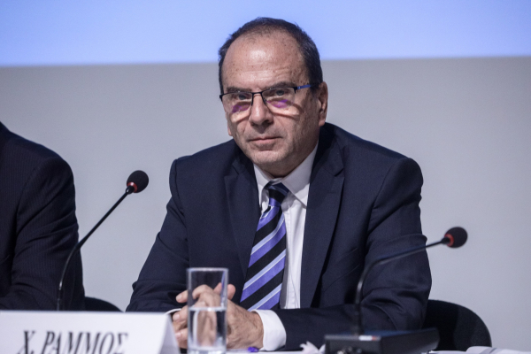 Την «τράπουλα» της Κεντροαριστεράς «ανακατεύει» η πρόταση Χαρίτση για Ράμμο