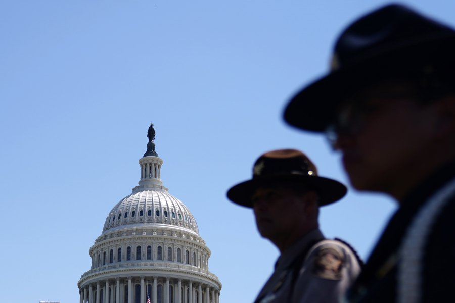ΗΠΑ: Συναγερμός στο Καπιτώλιο, αναφορά για ένοπλο στο κτίριο της Γερουσίας