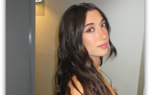 H Κατερίνα χτυπά κόκκινο στα social media και «μπλοκάρει» τον αλγόριθμο